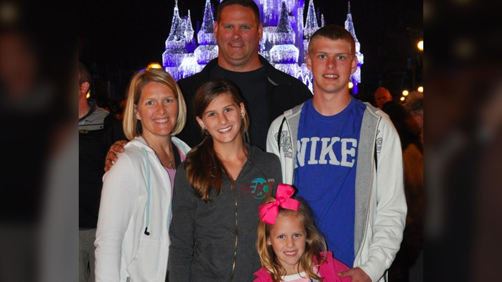 Stephanie con su familia en Disney World